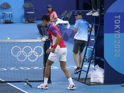  karenjo busta tražio kaznu za novaka đokovića 