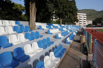  otkrivena pećina kod stadiona leotara  