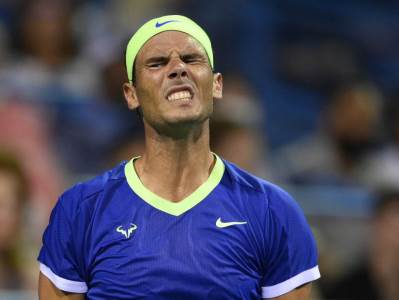  Rafael-Nadal-porazen-u-Vasingtonu-na-startu. 