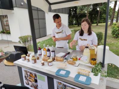  Sajam proizvoda ''Djece Sunca''  iz Daun sindrom centra Banjaluka. 