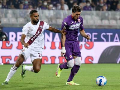  dušan vlahović gol za fiorentinu protiv torina najbolji igrač do 23 godine u seriji a 