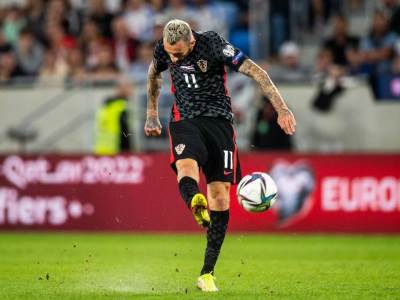  Brozović na meti Barselone 