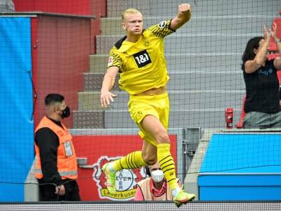  Leverkuzen - Dortmund, Bundesliga, 4. kolo 