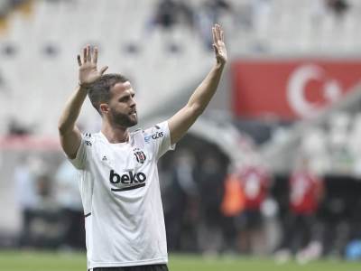  Bešiktaš odzstao od Miralema Pjanića 