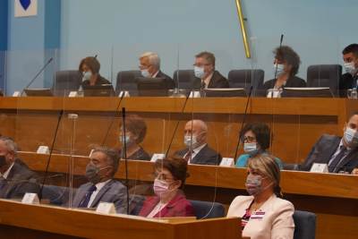  NSRS posebna sjednica o povećanju plata 