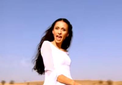  Sjećate li se Madam Piano? U jeku slave je napustila karijeru i udala se za kolegu, evo kako sada izgleda... 