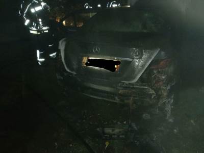  Izgorio "mercedes" u Banjaluci 