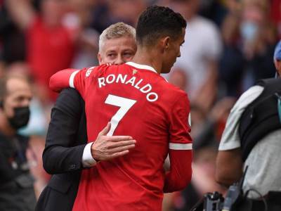  ronaldo davao instrukcije igračima kao trener junajteda 