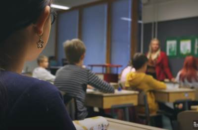  Učiteljica iz Slovenije odbila vakcinu i masku, pa dobila otkaz 