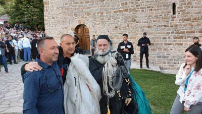  Vladika padobranac (FOTO) 