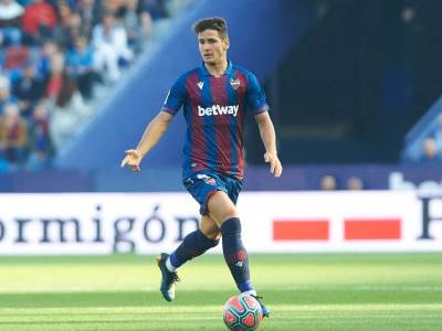  nemanja radoja skrivio penal barselona levante 