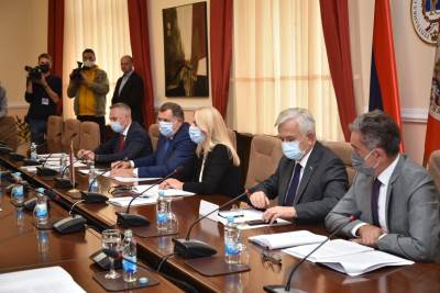  Sastanak predstavnika političkih partija 