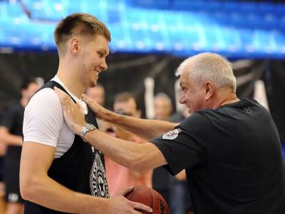  kk partizan gregor glas  