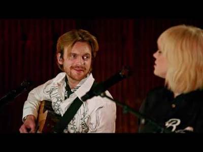  Hit dana: Billie Eilish - Billie Bossa Nova 