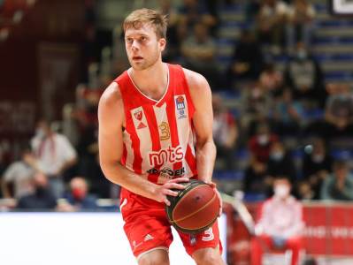  Zvezda pobijedila 32 razlike u Podgorici!  