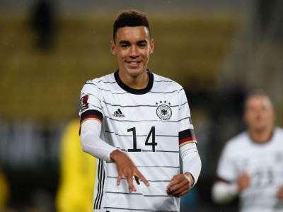  mama vozi džamala musijalu na trening 