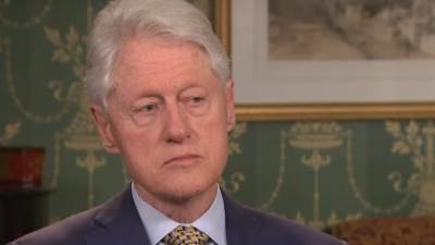  Bil Klinton u bolnici 