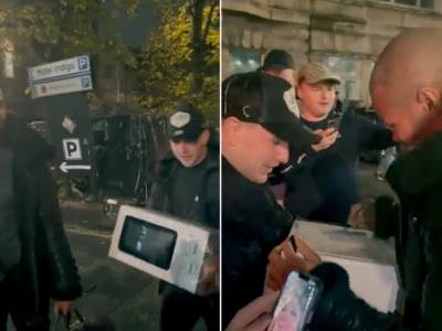  bokser se potpisao na mikrotalasnu  