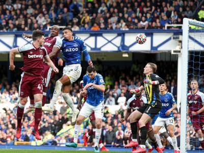  navijači evertona ne žele pereiru 