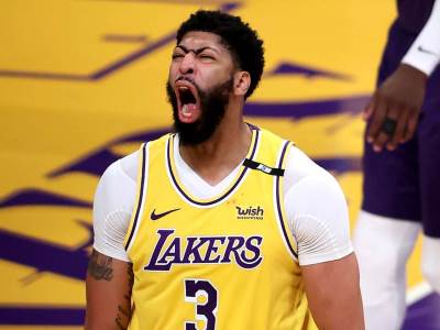  entoni dejvis napušta lejkerse  