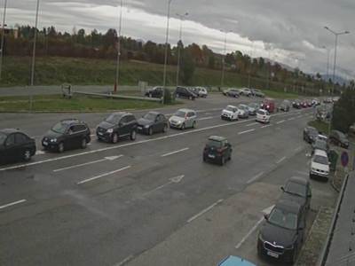  Ponovo otvoren prelaz Izačić, kolone vozila u oba smjera 