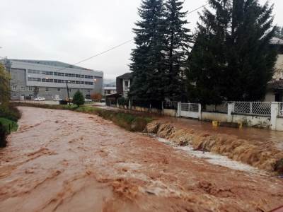  Vode Srpske upozoravaju: Obilne padavine, raste vodostaj Drine i Bosne 