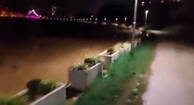  Bosna se izlila u Kaknju, prijeti Doboju i Zenici (VIDEO) 