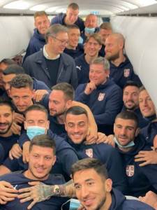  Orlovi, pobijedite ih! Piksi i ekipa otišli u Portugal - Vučić ih podržao pred let za Lisabon (FOTO/VIDEO) 