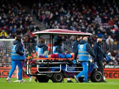  barselona poražena od Betisa, Gavi prevezen u bolnicu 