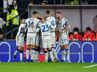  pogodak čalhanoglua iz kornera 