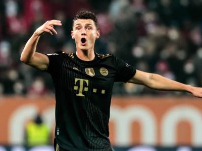  izmjena bajern volfsburg benžaman pavar morao u toalet 