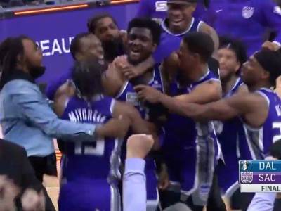  Sakramento Kings Dalas Maveriks 95:94 