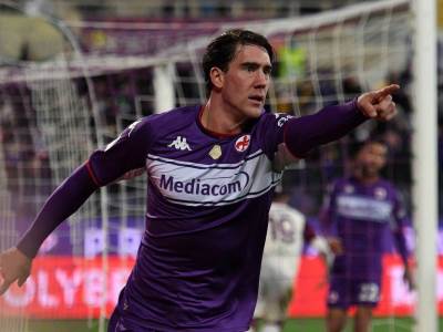  arsenal želi dušana vlahovića 