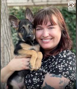 Upoznajte psa koga su odgojile mačke - i to se odmah vidi (VIDEO) 🐶 