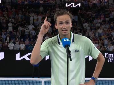  Medvedev svađa sa publikom na Australijan openu 