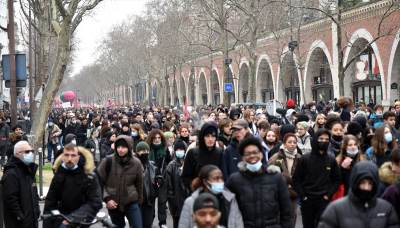  Demonstracije u Francuskoj: Radnici traže povećanje plata i bolje uslove rada 