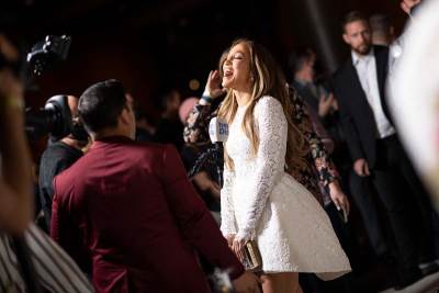  Dženifer Lopez u vjenčanici 