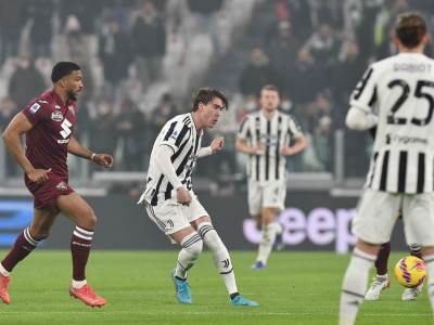 Dušan Vlahović, Juventus Dušan Vlahović, Juventus