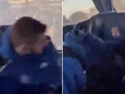  kamenovan autobus sa igračima dinama 