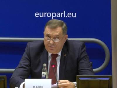  Dodik u parlamentu EU 