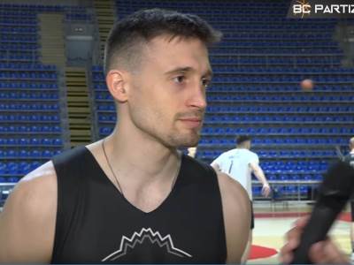  aleksa avramović najavio utakmicu sa igokeom 