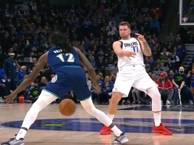  Luka Dončić asistencija kroz noge 
