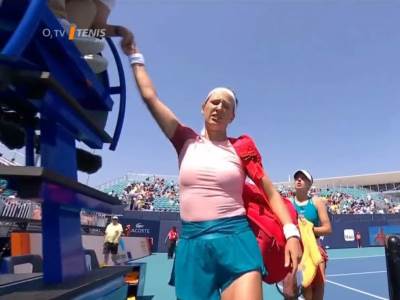  Vikotrija Azarenka o razlozima zbog koji je napustila meč 
