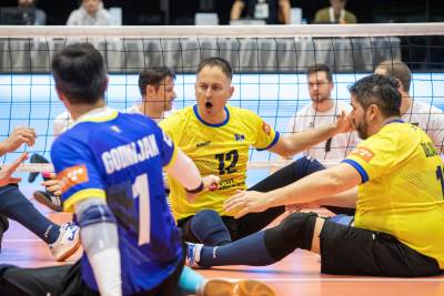  Sjedeća odbojka, zmajevi 