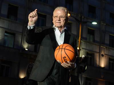 Beogradska košarkaška klinika nosi ime Dušan Ivković 