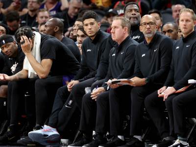  Devin Buker se povrijedio 