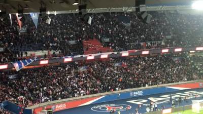  Pari Sen Žermen osovjio titulu navijači napustili stadion 