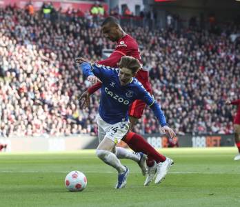  Everton oštećen za penal u derbiju protiv Liverpula 