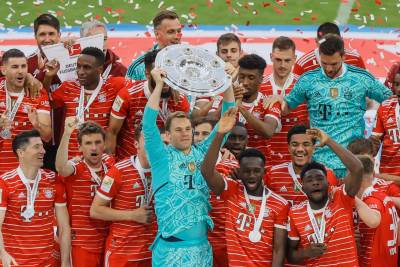  Bajern podigao pehar za 32 titulu prvaka Njemačke 