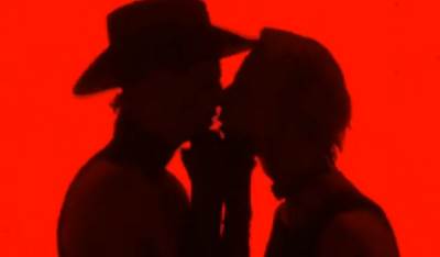  Poljubili se pjevač i basista, predstavnici San Marina na Evroviziji 